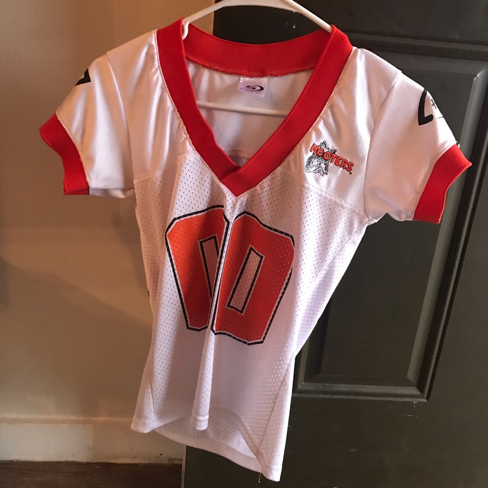 Hooters jersey